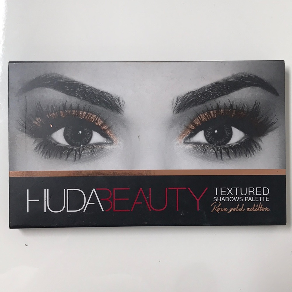 Huda Beauty Eyeshadow Palette
